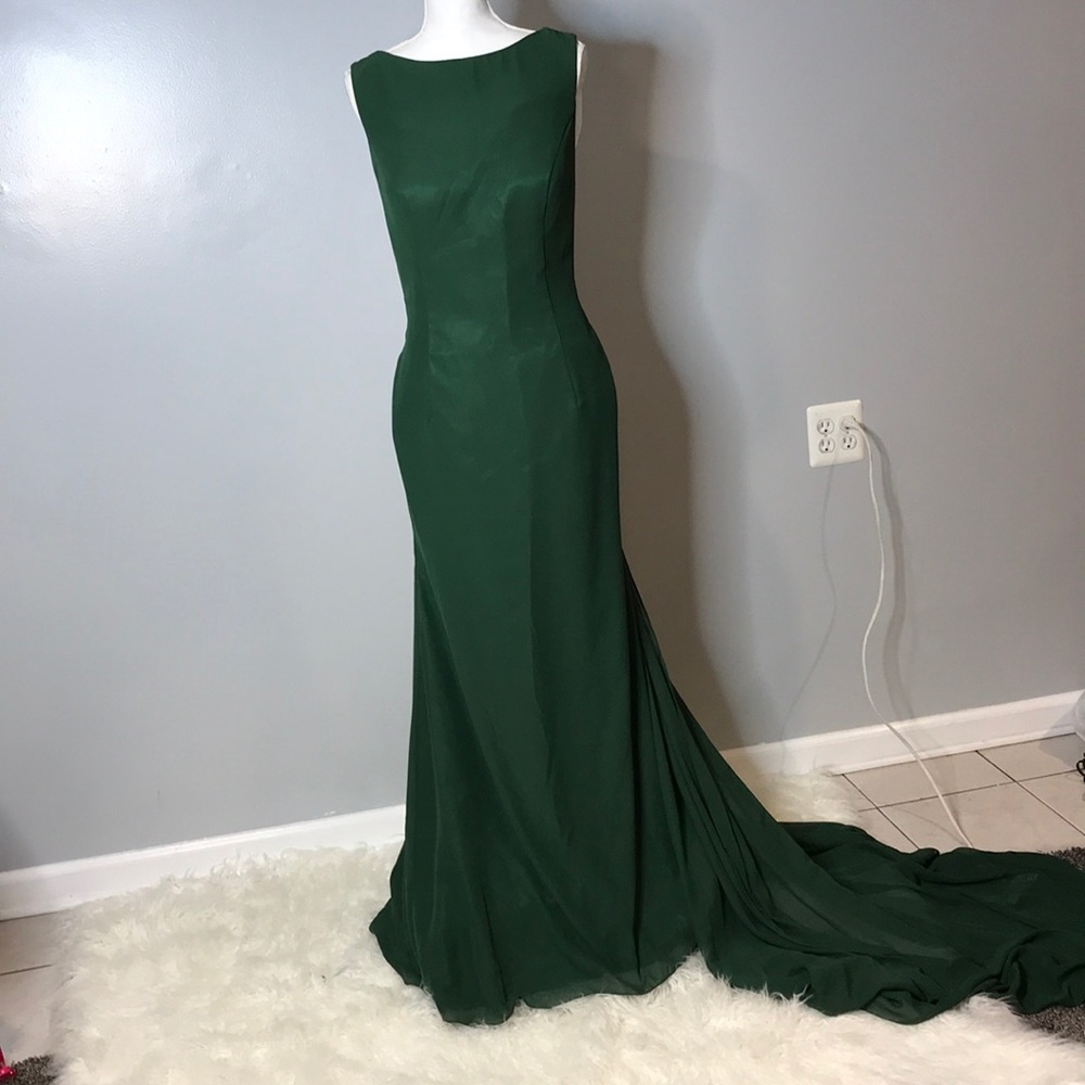 NWOT Green Prom Sheer Back Long Gown with Train - Picture 2 of 8